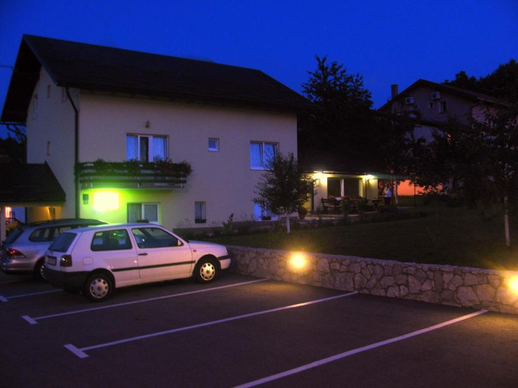 House Sekulic Hotell Grabovac  Exteriör bild