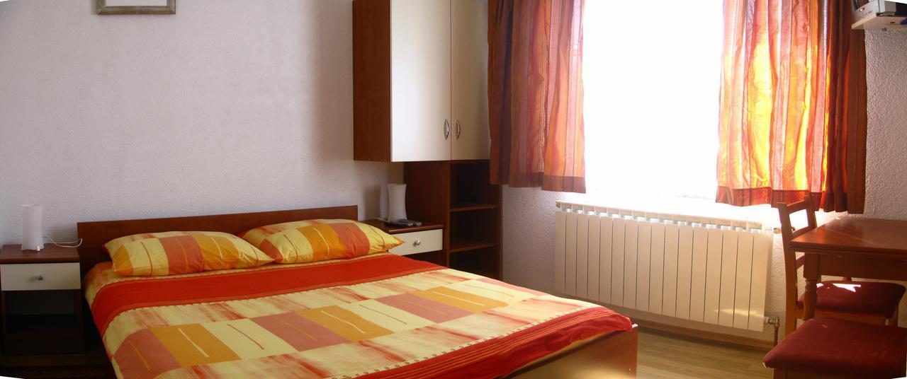 House Sekulic Hotell Grabovac  Exteriör bild