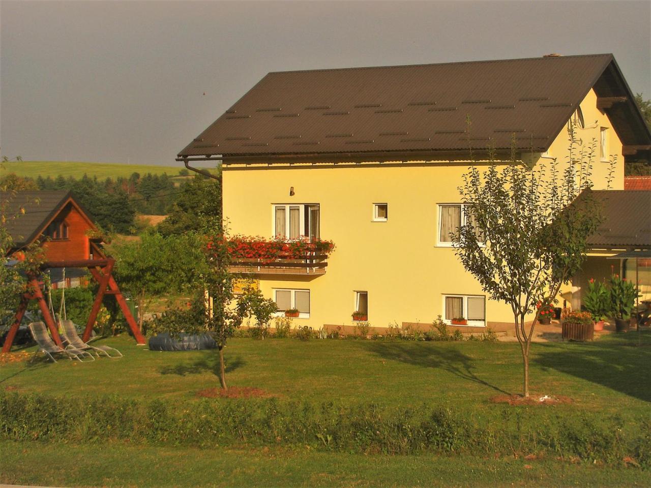 House Sekulic Hotell Grabovac  Exteriör bild